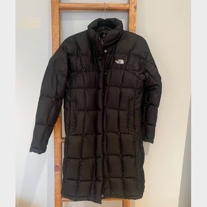 The North Face: Black Quilted Puffer Parka
